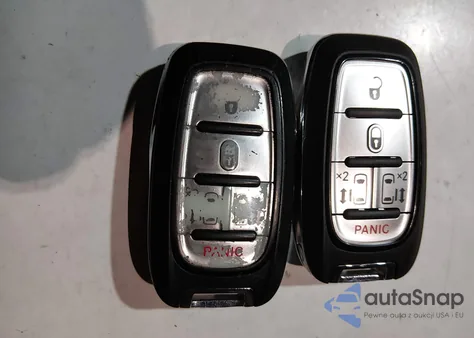 2018 Chrysler Pacifica Hybrid Touring Plus z USA, uszkodzony, nr VIN 2C4RC1H79JR332967